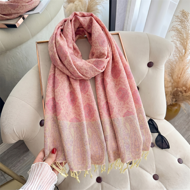 Sciarpa Vintage Rosa Cipria co - Shawl Wrap Winter recensione e prezzo