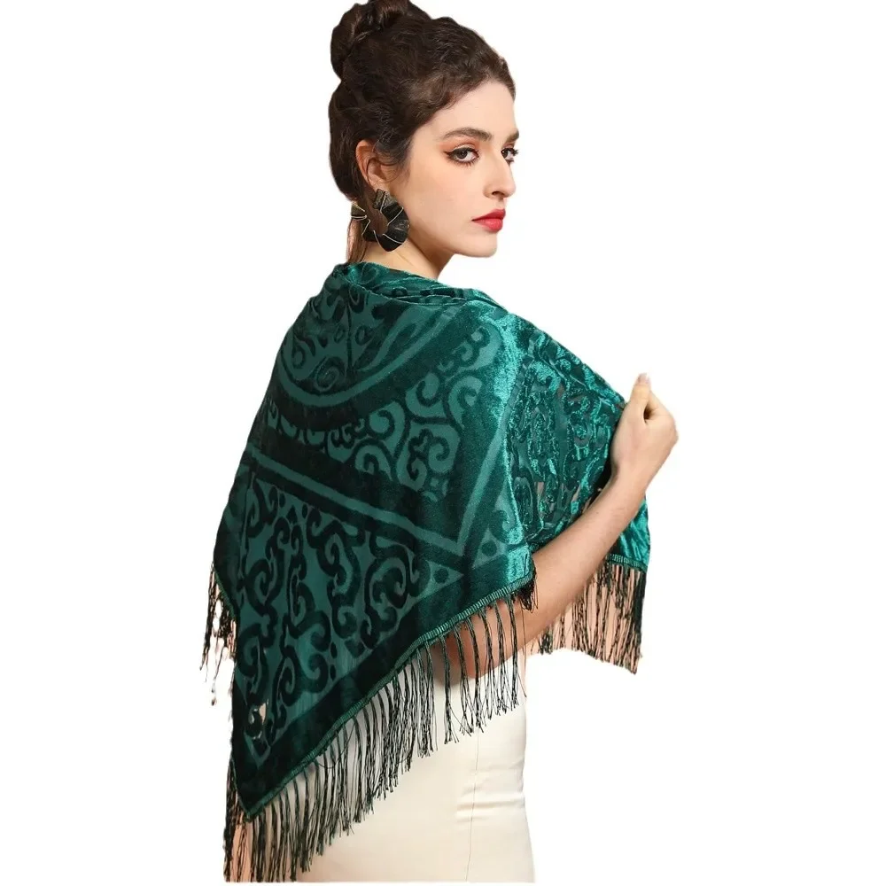 Scialle jacquard in velluto AW - Shawl Wrap Winter recensione e prezzo